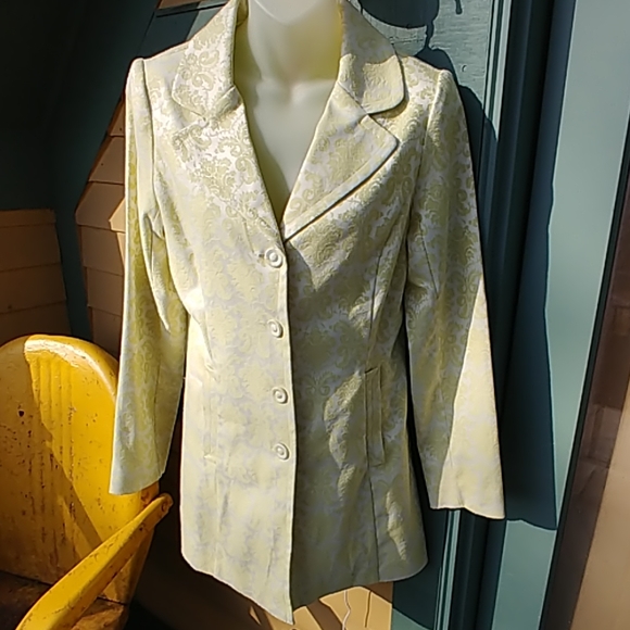 Forever 21 Jackets & Blazers - Forever 21 Green Brocade Jacket